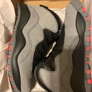Air Jordan Retro 10 Size 8 Cool Grey